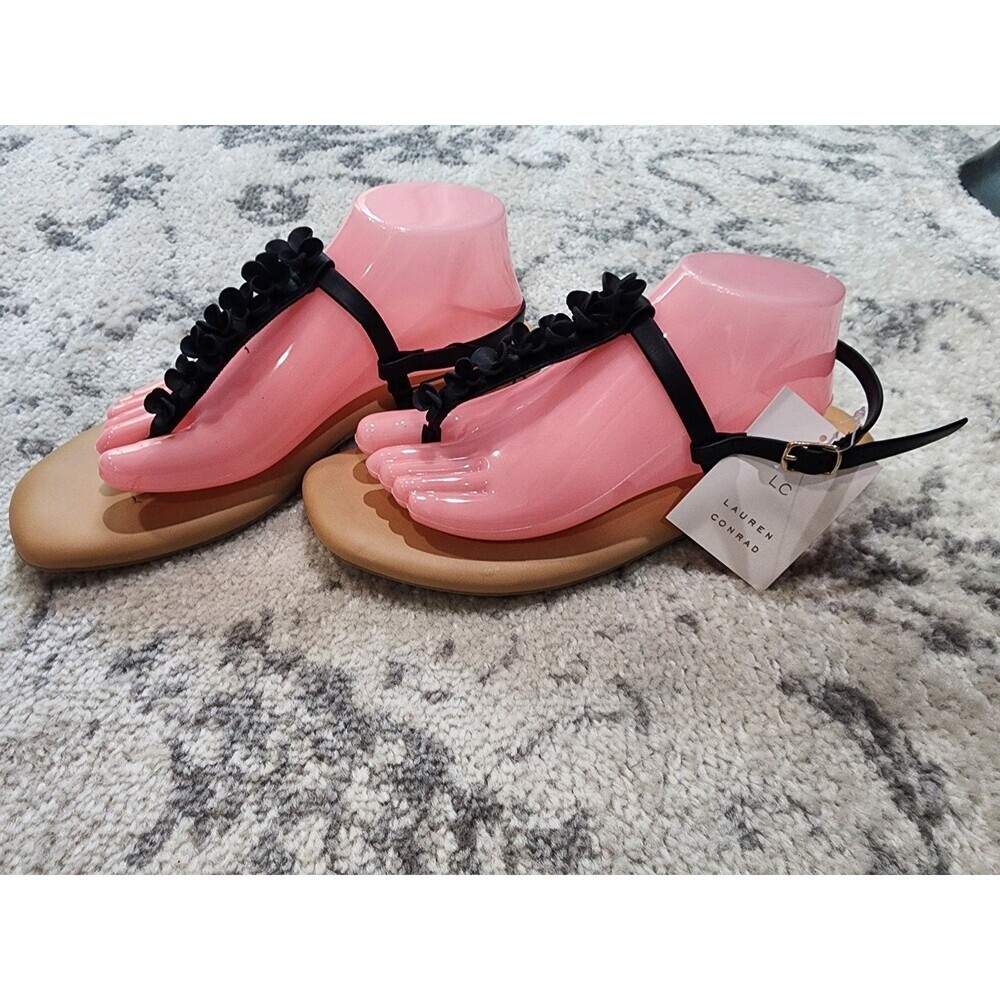 LC Lauren Conrad Size 11 Thala Black Flower Thong T- Sandals With Memory Foam